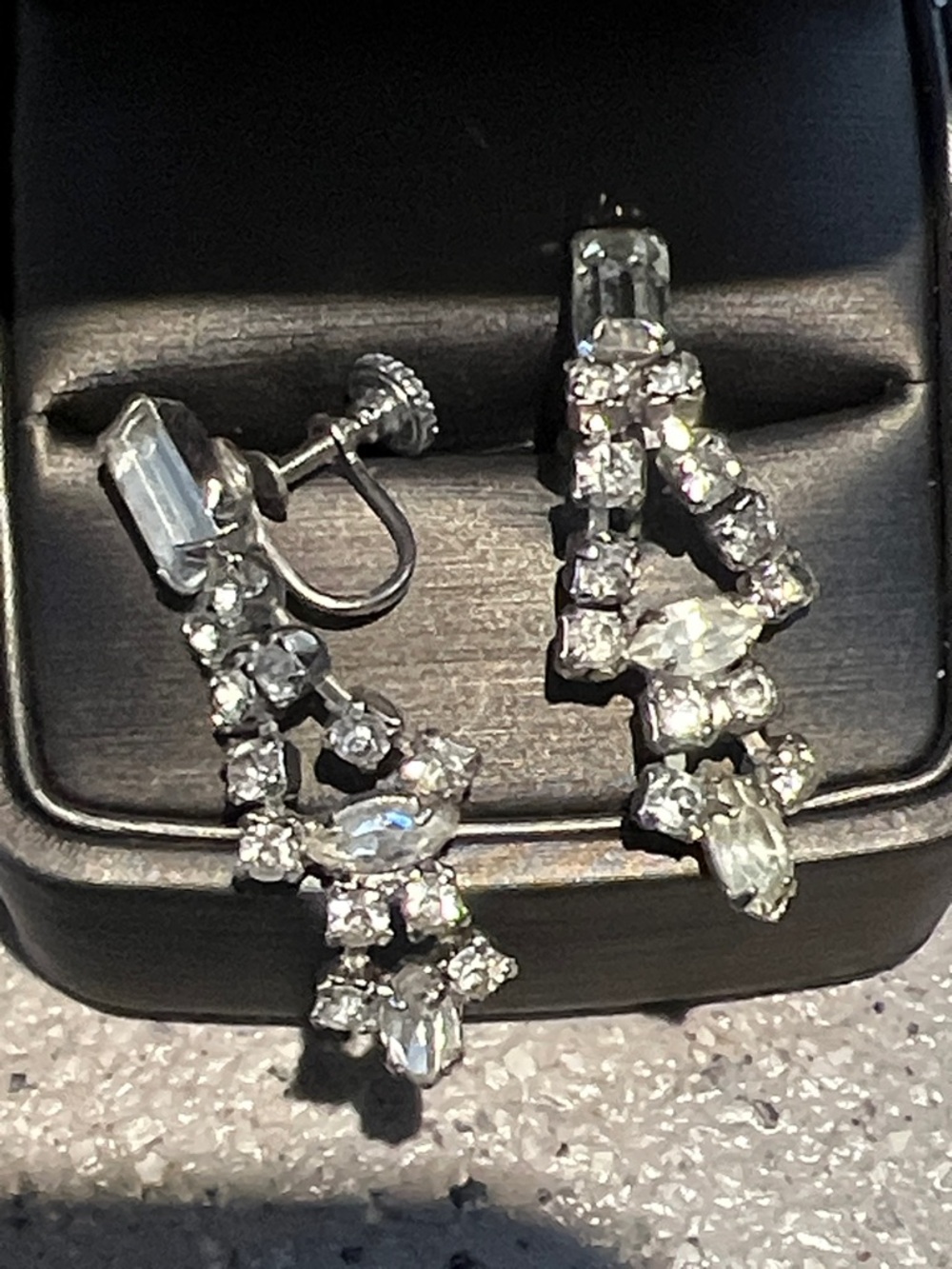 Vintage screw back Silver-Tone Drop Earrings - Sparkling White Stones - Picture 2 of 3